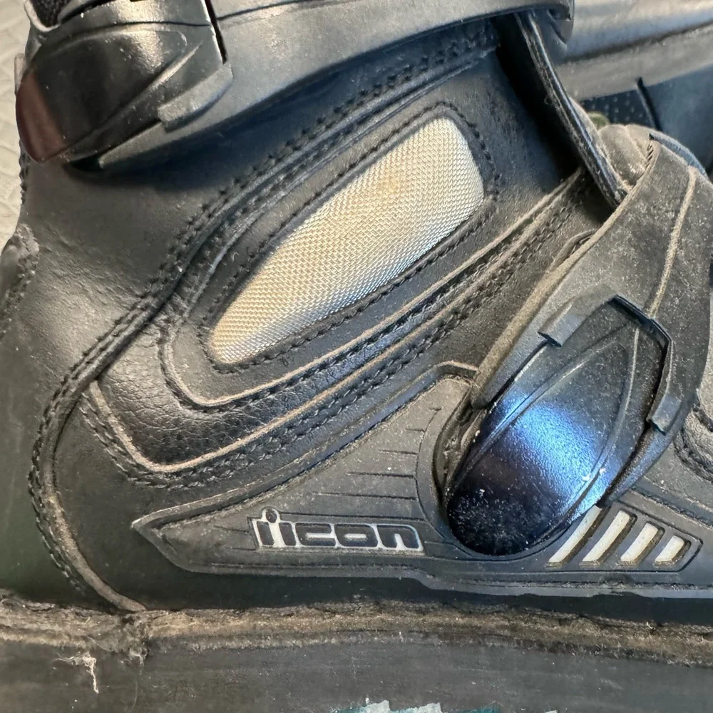 Icon Motorcycle Track Shoes - Picture 7 of 8